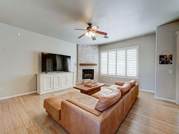 3rd image of 3131 E Legacy Dr 2123