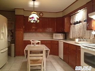 2nd image of 127 Cotton Ln