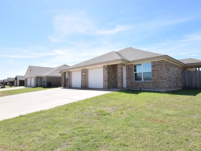 1400 Cavalry Ln, Killeen — Photo 3