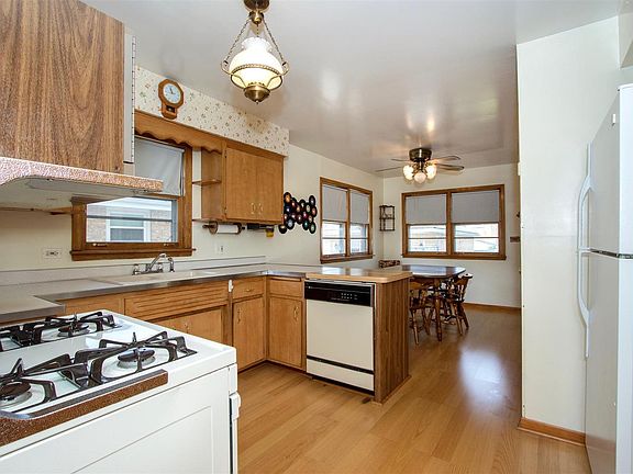 4th image of 2534 Sonia Ln