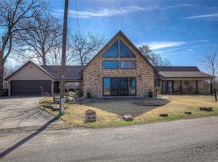 1080 Country Club Rd, Sulphur Springs, TX 75482