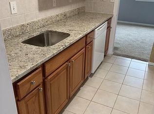47 Beechwood Ct #47, Monmouth Junction, NJ 08852