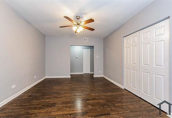 5th image of 7525 S Kingston Ave #2E