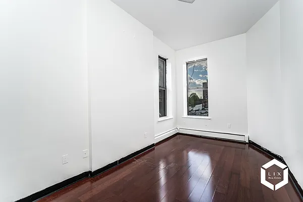 Rented by LIX Real Estate LLC | media 25