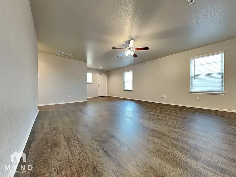 3917 Asher Aly — Photo 8