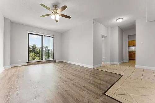 Floor plan 403