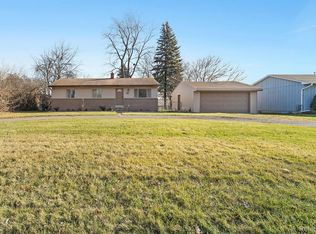 27268 Bunert Rd, Warren, MI 48088