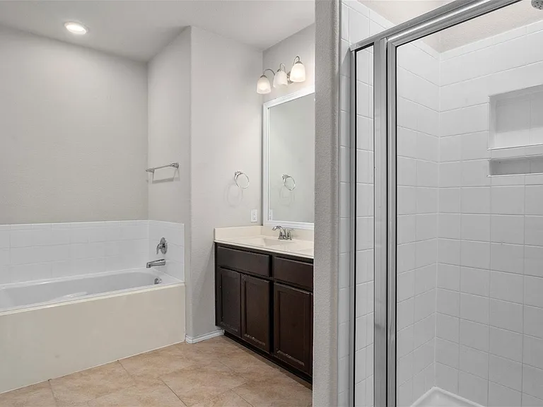 5210 Adria Hills Cir — Photo 19
