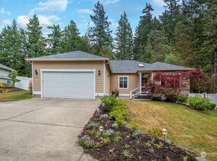 1563 NW Palmer Ln, Bremerton, WA 98311