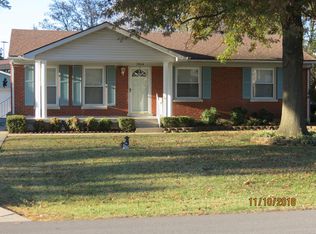 7904 Annella Way, Louisville, KY 40219