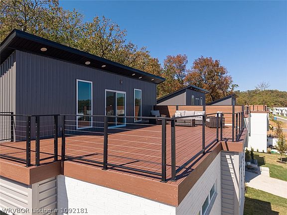 4th image of 3816 Aileron Ave