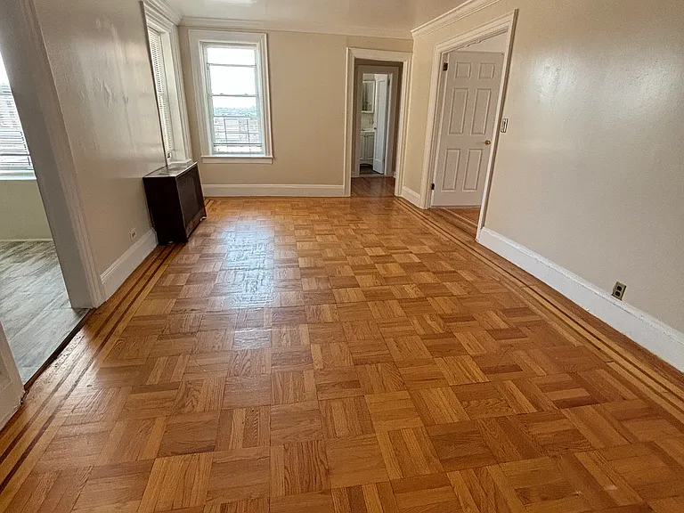 921 McLean Ave #A1 — Photo 2
