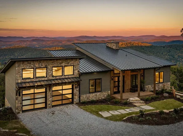 232 N Mountain Ridge Dr, Talking Rock, GA 30175