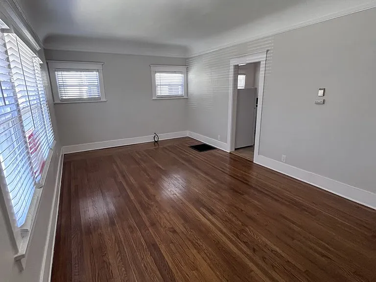 0090 Wenke Rentals — Photo 2