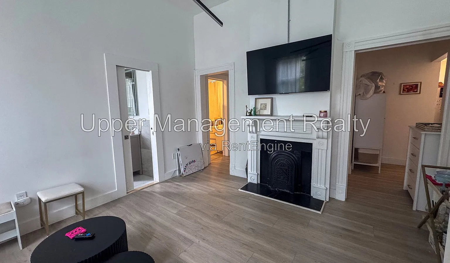 3 bed, 1.0 bath, $5,100 — Photo 4