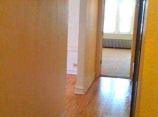 1853 E 81st St APT 2N, Chicago, IL 60617