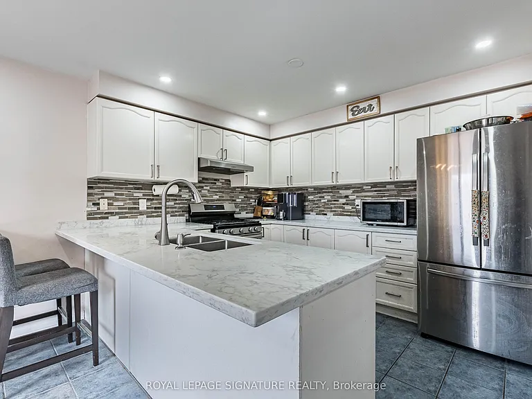 35 Whitehouse Cres — Photo 27