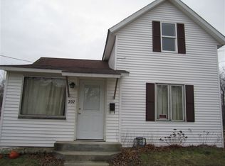 207 Jefferson St, Dowagiac, MI 49047