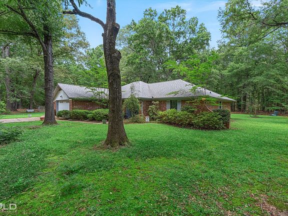 5th image of 145 Cypress Grove Cir