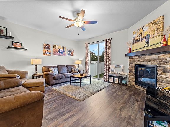 3rd image of 2845 No Oaks
