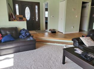 1699 NE Beacon Dr, Grants Pass, OR 97526