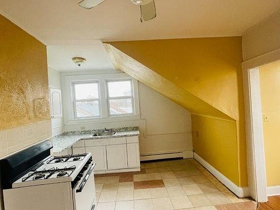 2nd image of 23 Cleremont Ave Floor 3