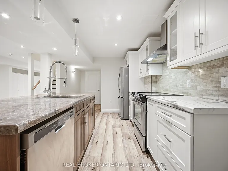 3277 Paul Henderson Dr — Photo 14