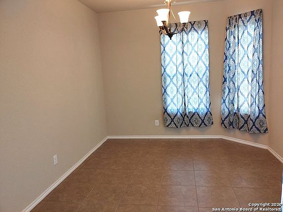 2nd image of 1214 Stable Glen Dr