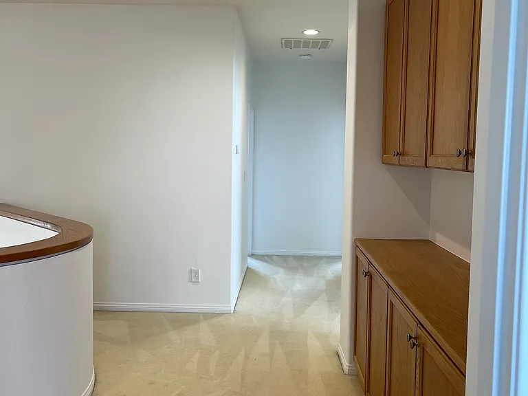 2558 Carlton Pl — Photo 15
