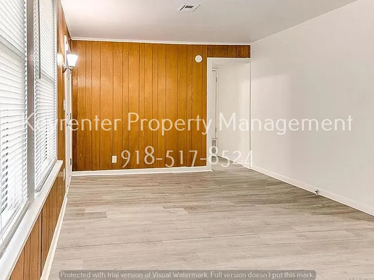 224 E Zion Pl — Photo 3