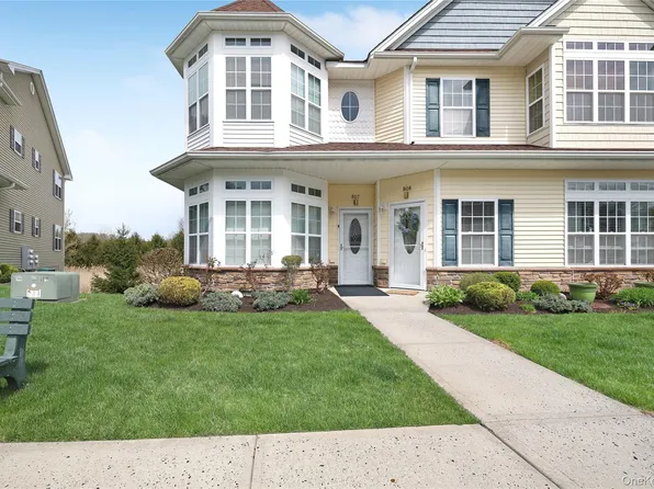 807 Egrets Landing, Carmel, NY 10512