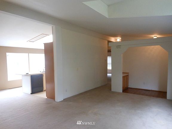 2nd image of 321 Sid Snyder Drive