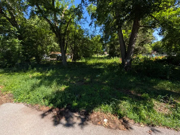 3604 E 35th Pl, Lake Station, IN 46405