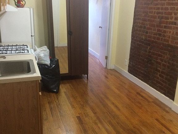 5th image of 442 W 54th St APT 4