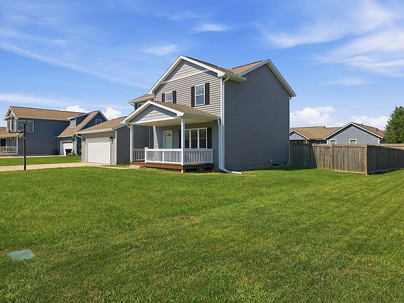 2nd image of 1560 Fox Run Ct