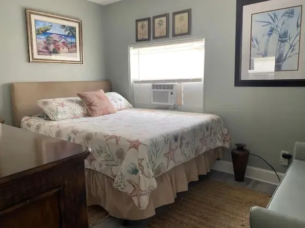 (undisclosed Address), Lake Worth, FL 33460