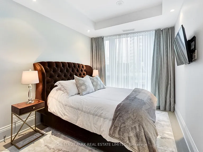 181 Davenport Rd #205 — Photo 19