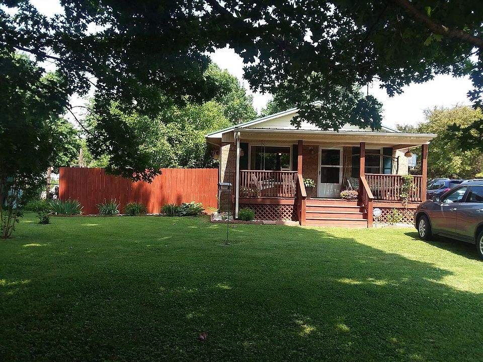 1st image of 122 Courtland Ave