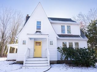 118 Old Post Rd, East Setauket, NY 11733