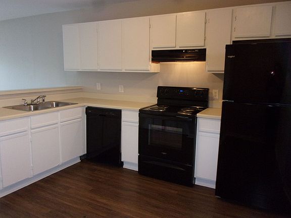 3rd image of 1478 Flintwood Dr
