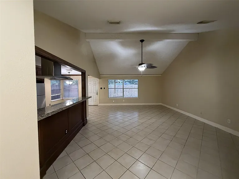 7811 Fall Glen Dr — Photo 2