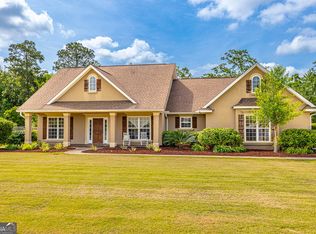 383 Lake Erie Dr, Brunswick, GA 31523