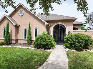 5901 Sawyer Dr, Pearland, TX 77581