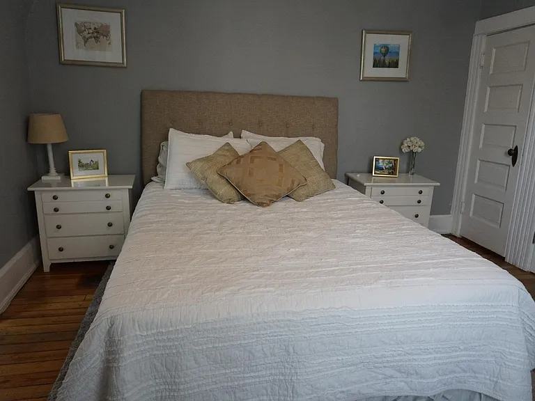 1154 S Clarkson St — Photo 3