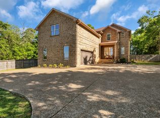 540 Peach Valley Rd, Gallatin, TN 37066