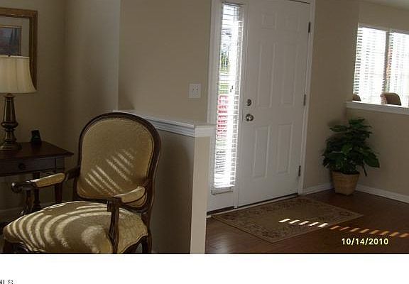 4th image of 4832 Ashleigh Dr