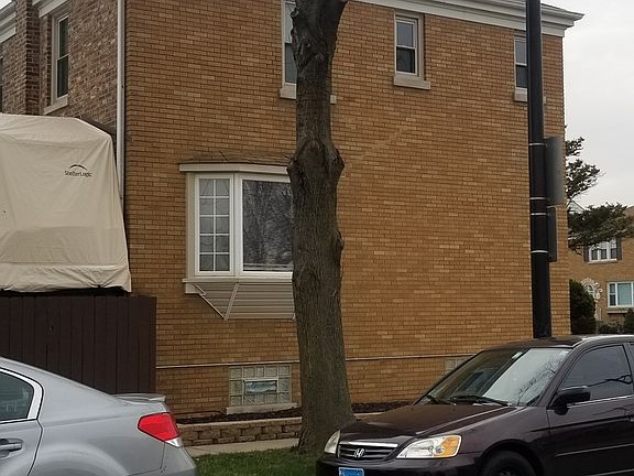 3rd image of 3401 S 61st Ct