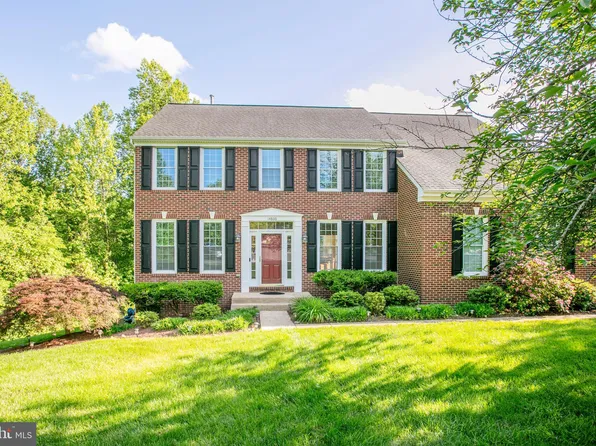 14800 Green Post Ct, Centreville, VA 20121