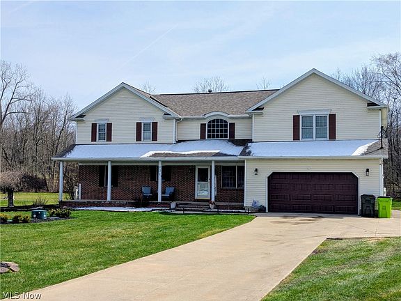 2nd image of 938 Florence Dr