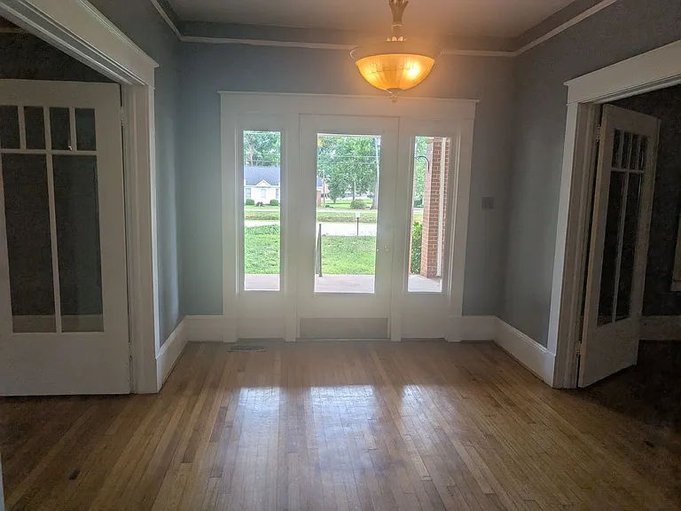 207 W Main St — Photo 7